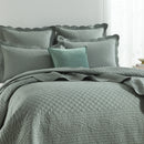 Scallop Jacquard Juniper Coverlet Set /King – Queen